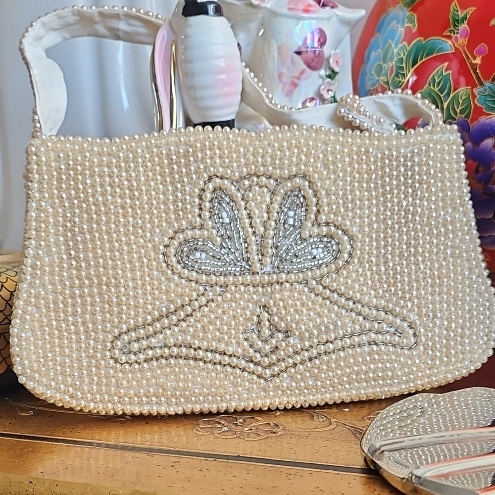 Vintage 1950 Chic Pearl Beaded Clutch in Cream Made In JAPAN